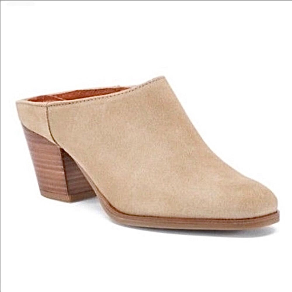 Natalia Blanco suede mules